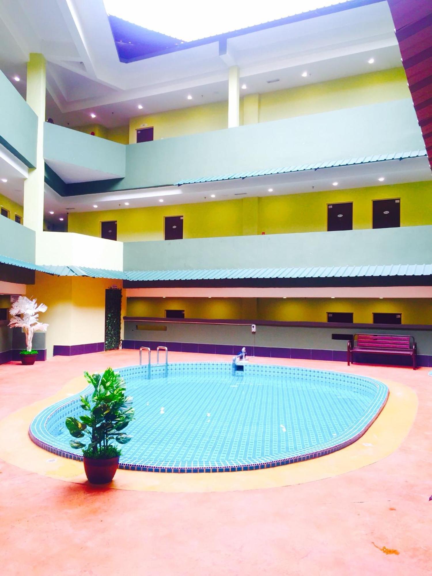 Riverview Hotel Bahau Ngoại thất bức ảnh