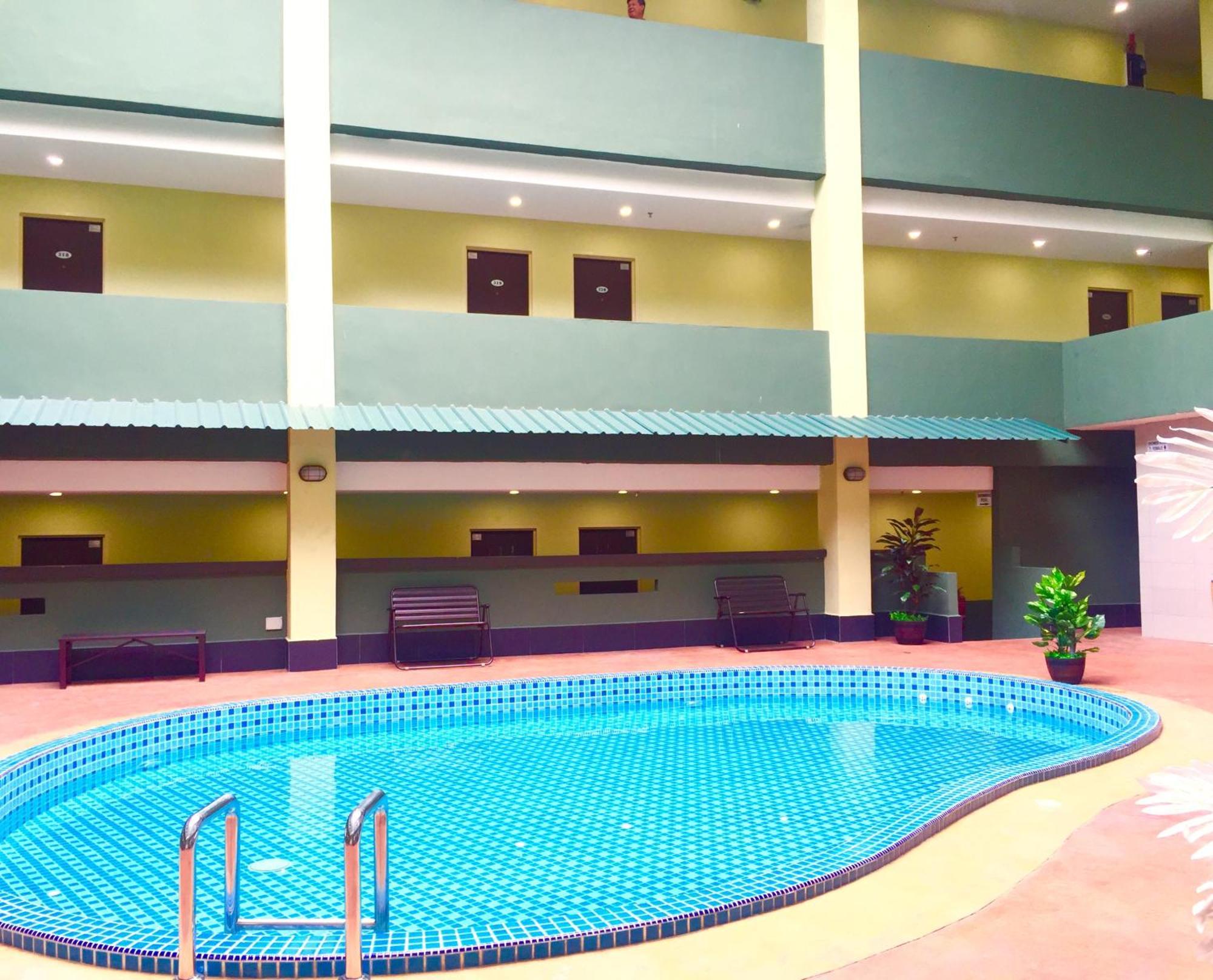 Riverview Hotel Bahau Ngoại thất bức ảnh
