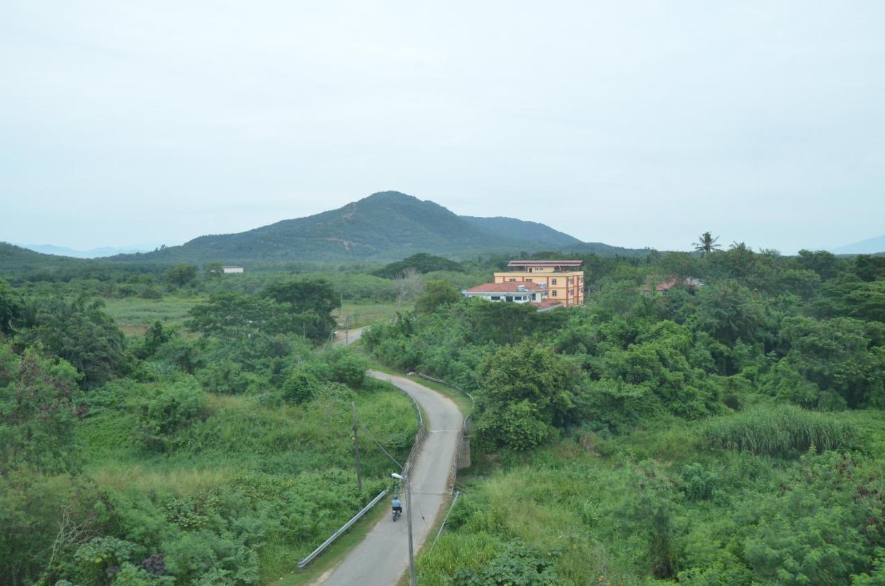 Riverview Hotel Bahau Ngoại thất bức ảnh