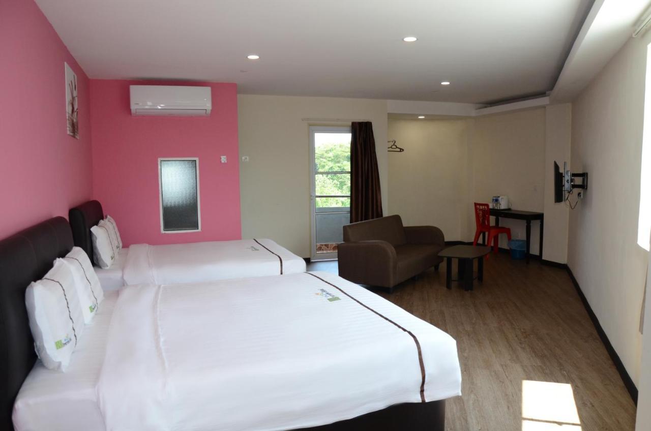 Riverview Hotel Bahau Ngoại thất bức ảnh